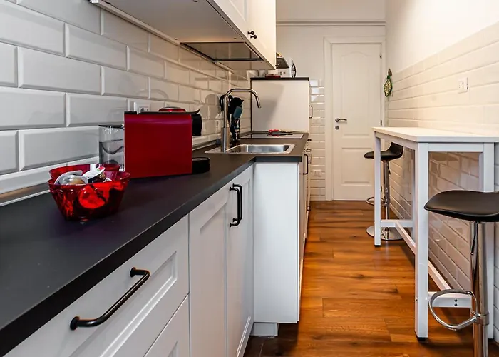 Claudia Flat - Metro Basilica San Paolo Appartement